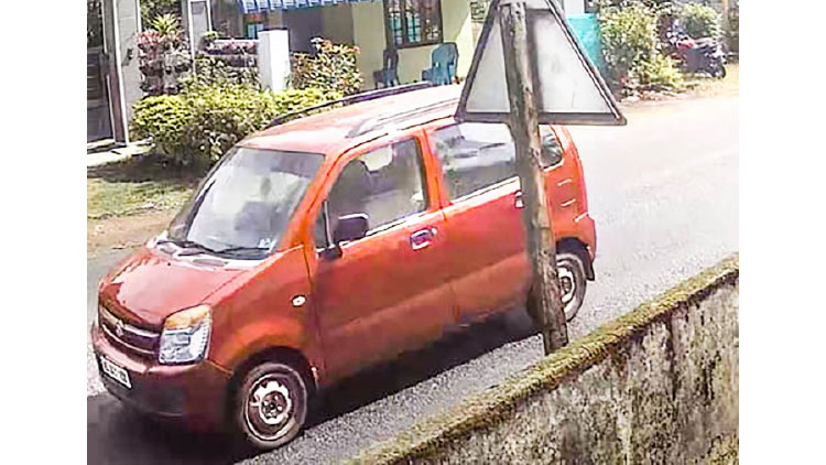 താഴത്തങ്ങാടി കൊലപാതകം: കാർ കൊണ്ടുപോകുന്ന ദൃശ്യം സി.സി.ടി.വിയിൽ 