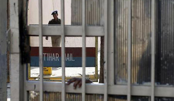 തിഹാര്‍ ജയിലില്‍ തടവുകാര്‍ ഏറ്റുമുട്ടി: ഒരു മരണം