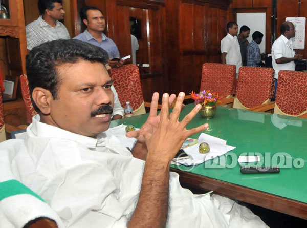 പ്രതിപക്ഷ സമരം അനാവശ്യമെന്ന് കൊച്ചി മേയര്‍