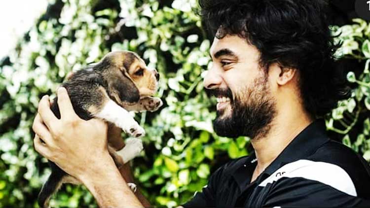 ഒരുത്തൻ വളരുന്നതി​െൻറ കണ്ണുകടി ആണോ ? ടൊവിനോയെ ട്രോളുന്നവരോട്​