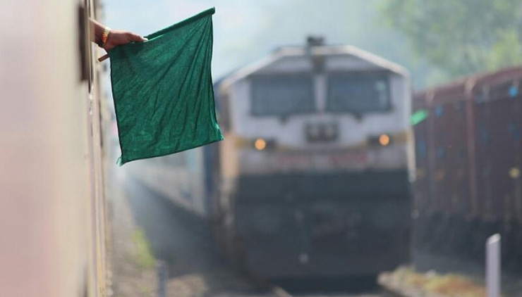 മലയാളികളെ മടക്കിയെത്തിക്കാൻ ട്രെയിനിനായി കേരളം; കെ.എസ്​.ആർ.ടി.സി അപ്രായോഗികം