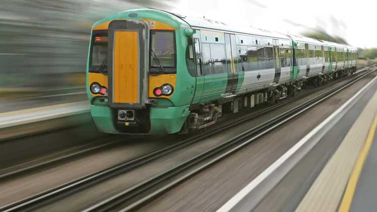 109 റൂ​ട്ടി​ൽ ട്രെ​യി​ൻ ഓ​ടി​ക്കാ​ൻ സ്വ​കാ​ര്യ​മേ​ഖ​ല​ക്ക് ക്ഷ​ണം