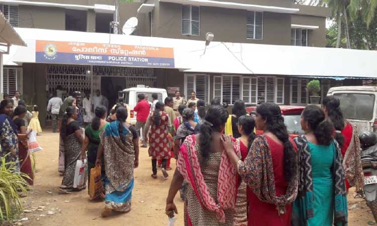 ഇടപാടുക​ാരെ കബളിപ്പിച്ച്​ സ്വർണപണയ സ്ഥാപന ഉടമ മുങ്ങി