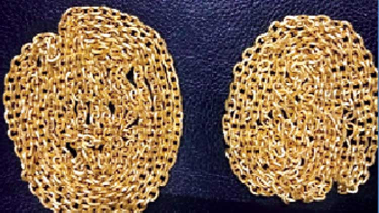 വിമാനത്താവളത്തിൽ  സ്വർണം പിടികൂടി