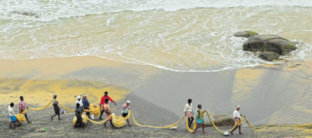 ക​ട​ലു​റ​ങ്ങാ​റി​ല്ല