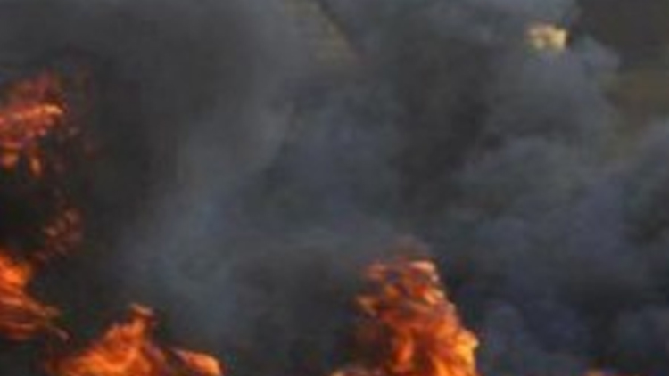 കോയമ്പത്തൂരിൽ ക്ഷേത്രങ്ങൾക്ക്​ മുന്നിൽ ടയറുകൾ കത്തിച്ചു; അ​ന്വേ​ഷ​ണം ഊ​ർ​ജി​തം