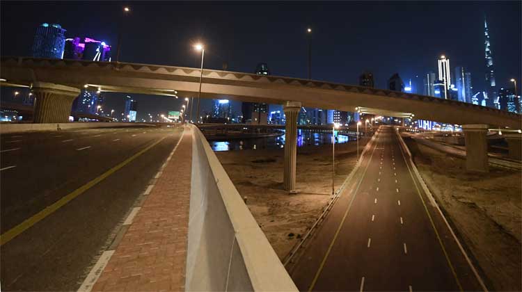 യു.​എ.​ഇ​യി​ൽ രാ​ത്രി​യാ​ത്ര പൂ​ർ​ണ​മാ​യും റ​ദ്ദാ​ക്കി