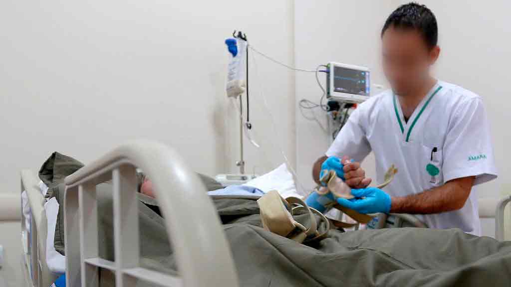 യു.​എ.​ഇ​യി​ൽ പു​രു​ഷ ന​ഴ്‌​സു​മാ​ർ​ക്ക് അ​വ​സ​രം