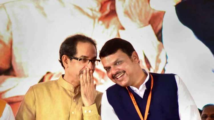 udhav-thackerey-and-fadnavis.jpg