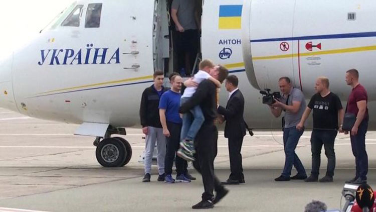 യു​െ​ക്ര​യ്​​നും റ​ഷ്യയും ത​ട​വുകാരെ കൈ​മാ​റി