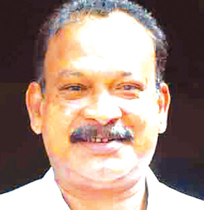 ഉമേഷ് ചള്ളിയില്‍ സി.പി.ഐയില്‍