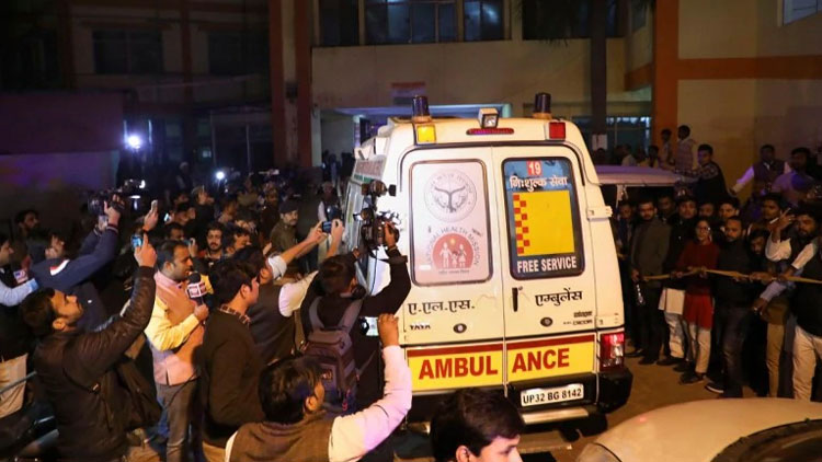 ‘അവളെ മറവ് ചെയ്യും, ചിതയിൽ വെക്കാൻ ഒന്നും ബാക്കിയില്ല’