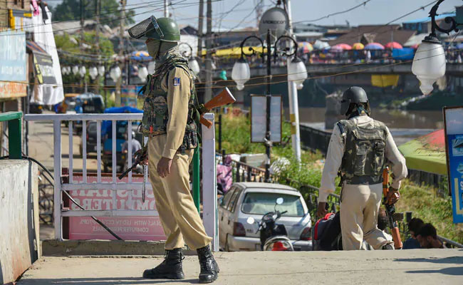 കശ്​മീരിൽ​ 8000 അർധസൈനികരെ കൂടി വിന്യസിച്ചു