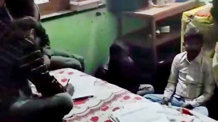 വീട്​ 12ാം ക്ലാസ്​ പരീക്ഷ സെൻറർ; സ്​കൂൾ ജീവനക്കാരനും കൂട്ടാളികളും അറസ്​റ്റിൽ