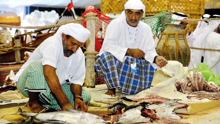 ഉ​പ്പി​ലി​ട്ട മീ​നും വാ​യി​ൽ വെ​ള്ളം നി​റ​യു​ന്ന ഓർ​മ​ക​ളും
