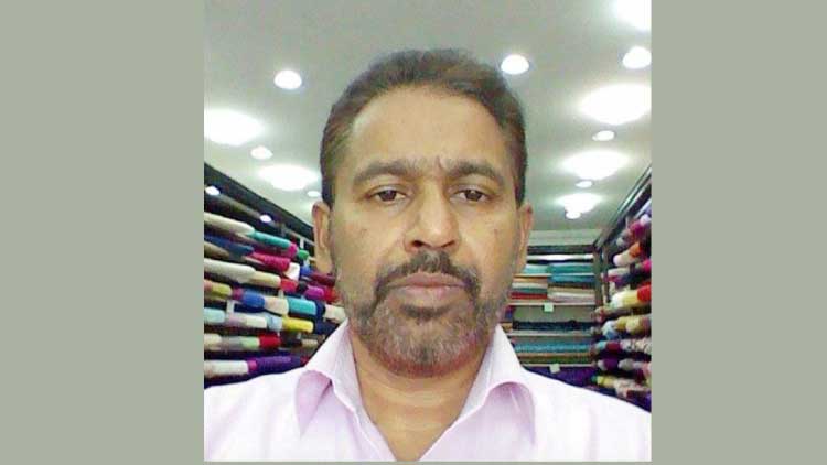 മു​​ൻ​ പ്ര​​​വാ​​​സി നാ​​​ട്ടി​​​ൽ നി​​ര്യാ​​ത​​നാ​​യി