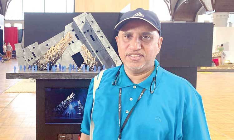 ചെ​ക് റി​പ്പ​ബ്ലി​ക്കി​ൽ പ്ര​ദ​ർ​ശ​നം ന​ട​ത്തി കു​വൈ​ത്തി ക​ലാ​കാ​ര​ൻ