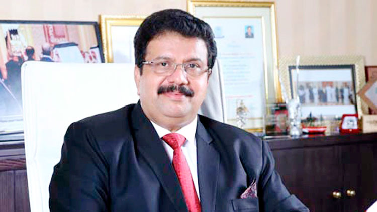 കേ​ര​ള​ത്തി​നാ​യി  വ​ർ​ഗീ​സ്​ കു​ര്യ​െൻറ ക​രു​ത​ൽ