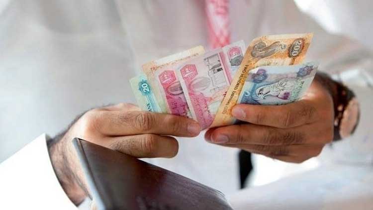 വാ​റ്റ്​ റീ​ഫ​ണ്ടി​ൽ​നി​ന്ന്​ ഊറ്റി​യ​ത്​ 70000  ദി​ർ​ഹം; ജീ​വ​ന​ക്കാ​ര​ൻ വി​ചാ​ര​ണ​യി​ൽ