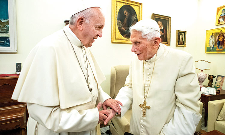 കത്തോലിക്ക സഭയിൽ വിവാഹിതരെ ​ൈവദികരാക്കൽ; എതിർപ്പുമായി​ മുൻ പോപ്​ ബെ​ന​ഡി​ക്​​ട്​ പ​തി​നാ​റാ​മ​ൻ