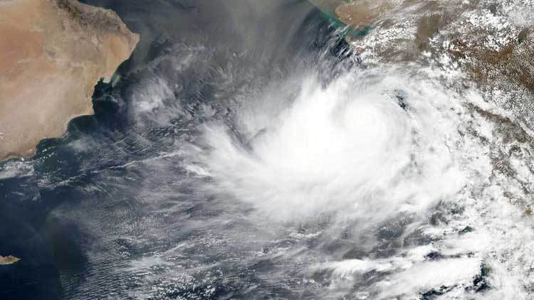 മൺസൂണിനെ ‘വായു’ കൊണ്ടുപോയി