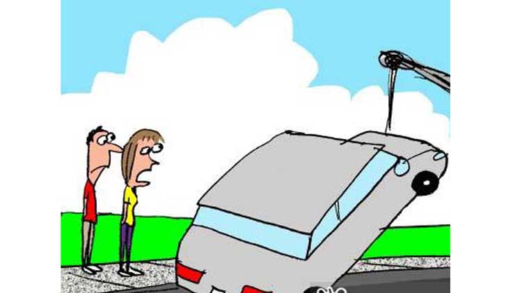 ദോ​ഹ മു​നി​സി​പ്പാ​ലി​റ്റി: ഉപേക്ഷിക്ക​െപ്പട്ട വാഹനങ്ങൾ നീക്കി  കടകളിൽ പരിശോധന നടത്തി