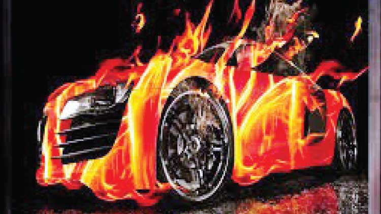 ‘വാഹനങ്ങൾക്കുമേൽ ഒരു കണ്ണ്​ വേണം’