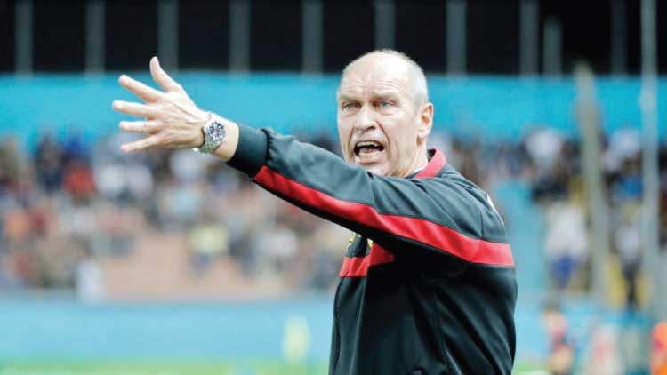 മുൻ ഒമാൻ ഫുട്​ബാൾ ടീം പരിശീലകൻ പിം ​െവർബിക്​​ നിര്യാതനായി