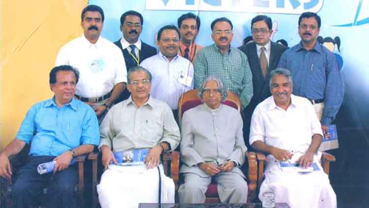 ‘വിക്ടേഴ്സി’നെ എതിർത്ത സി.പി.എം നിലപാട് ഒാർമിപ്പിച്ച് ഉമ്മൻ ചാണ്ടിയും ഇ.ടിയും