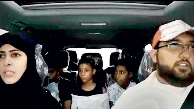 ര​ക്ഷി​താ​ക്ക​ളേ,  കു​ഞ്ഞു​ങ്ങ​ളു​ടെ  ജീ​വ​ൻ നി​ങ്ങ​ളു​ടെ  കൈ​ക​ളി​ലാ​ണ്