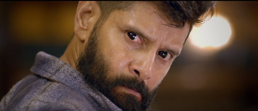 കിടിലൻ ടീസറുമായി വിക്രമിന്‍റെ ഇരുമുഖന്‍