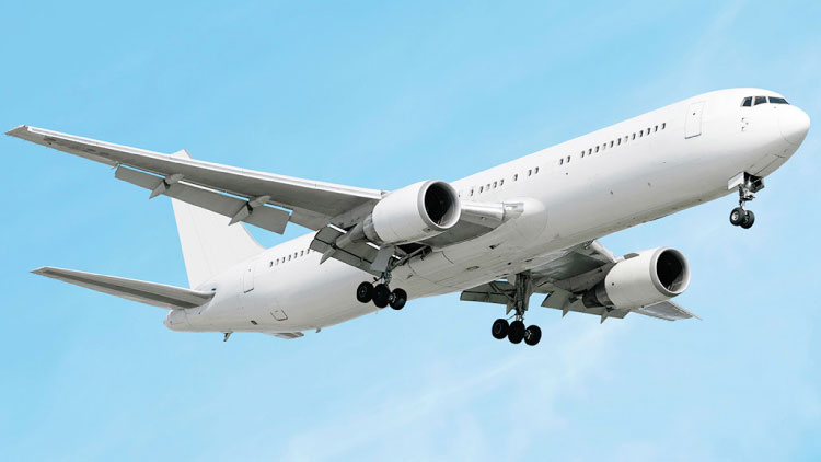 വി​മാ​ന​ക്ക​മ്പ​നി​ക​ൾ ടി​ക്ക​റ്റ്​ നി​ര​ക്ക്​ കു​ത്ത​നെ ഉ​യ​ർ​ത്തി