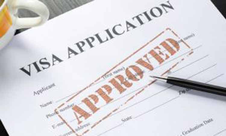 സന്ദർശക വിസ ഇൻഷുറൻസ്: ഒന്നോ രണ്ടോ ദിവസത്തിന് വരുന്നവരെ ഒഴിവാക്കിയേക്കും സന്ദർശക വിസ ഇൻഷുറൻസ്: ഒന്നോ രണ്ടോ ദിവസത്തിന് വരുന്നവരെ ഒഴിവാക്കിയേക്കും