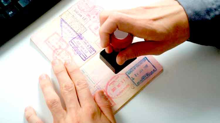 രണ്ട്​ തസ്​തികയിൽ കൂടി വിസവിലക്ക്