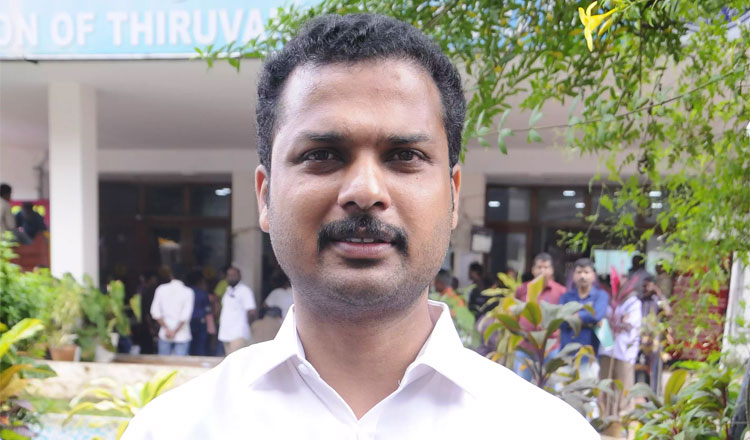 എൽ.ഡി.എഫാണ്​ ശരിദൂരം; വട്ടിയൂർക്കാവ്​ മാതൃകയാകും -വി.കെ പ്ര​ശാ​ന്ത്