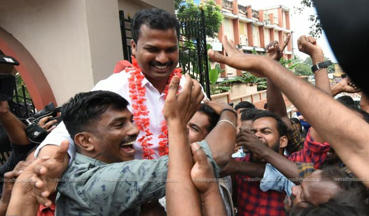 വട്ടിയൂർക്കാവിൽ ‘മേയർ ബ്രോ’യുടെ അട്ടിമറി വിജയം; 14,465 വോട്ടി​െൻറ ഭൂരിപക്ഷം