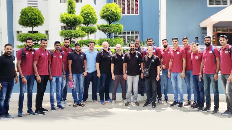 ഇ​​​ന്ത്യ​-​​ഖ​​​ത്ത​​​ർ സൗ​​​ഹൃ​​​ദ​​വോ​​​ളി​ മ​​​ത്സ​​​രം ഇ​​​ന്ന്