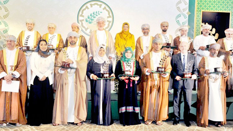 സുൽത്താൻ ഖാബൂസ് സന്നദ്ധപ്രവർത്തന പുരസ്കാരങ്ങൾ സമ്മാനിച്ചു