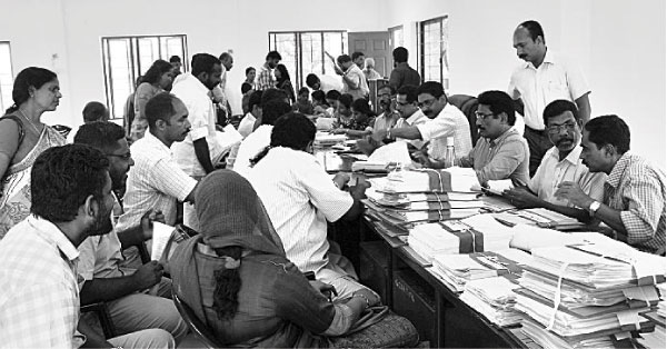 പ്ലേ-ഓഫ് കാണാതെ പലരും പുറത്ത്