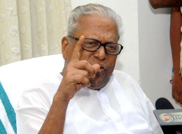 കോളജ് മാനേജ്മെന്‍റുകള്‍ സംഘ പരിവാറിന്‍െറ കുഴലൂത്തുകാരാകുന്നു -വി.എസ്