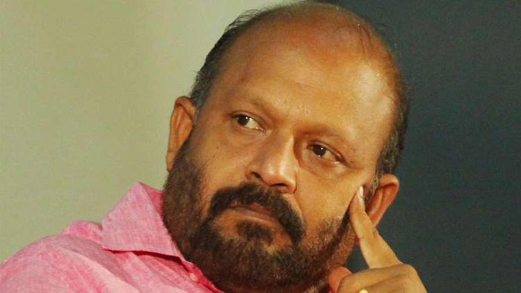 കാ​ർ​ഷി​ക മേ​ഖ​ല​യെ ബ​ഹു​രാ​ഷ്​​ട്ര കു​ത്ത​ക​ക​ൾ​ക്ക് അ​ടി​യ​റ​വെ​ക്കു​ന്നു –വി.​എ​സ്. സു​നി​ൽ​കു​മാ​ർ