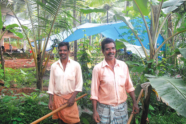 ഒരേ മുഖ’മുള്ള രണ്ടുപേര്‍; ഇവര്‍ മണ്ണിന്‍െറ കൂട്ടുകാര്‍