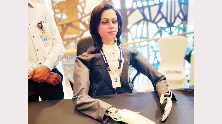 ‘വ്യോംമിത്ര’; ഗഗൻയാന്‍റെ കൂട്ടുകാരി