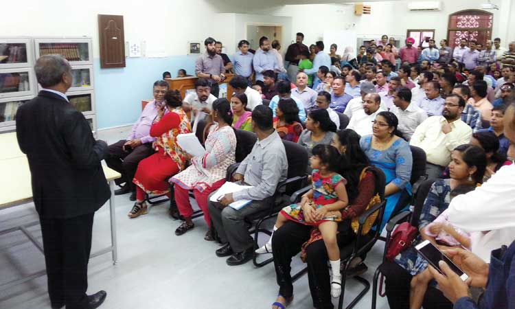 വാ​ദി ക​ബീ​ർ സ്​​കൂ​ളി​ൽ ഫീ​സ്​ വ​ർ​ധി​പ്പി​ച്ചു;  പ്ര​തി​ഷേ​ധ​വു​മാ​യി ര​ക്ഷി​താ​ക്ക​ൾ