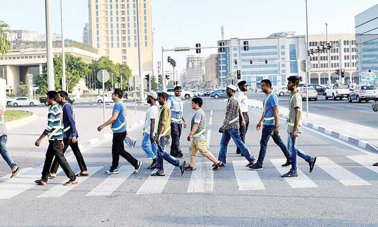 ഖത്തറിൽ കാ​​ൽ​​ന​​ട​​ക്കാ​​രു​​ടെ ഗ​​താ​​ഗ​​ത നി​​യ​​മ​ലം​​ഘ​​ന​​ങ്ങ​​ൾ​​ക്ക്​ 500 റി​​യാൽ വ​​രെ പി​​ഴ