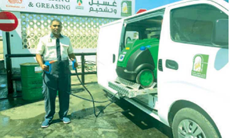 ഷാ​ര്‍ജ​യി​ല്‍ വാ​ഹ​ന​ങ്ങ​ള്‍ ക​ഴു​കാ​ന്‍ വെ​ള്ള​ത്തി​ന് പ​ക​രം നീരാവി