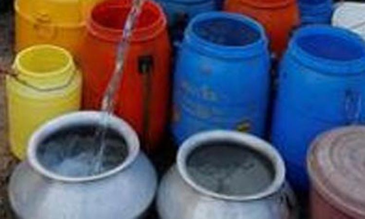 മ​ലി​ന​ജ​ലം വി​ത​ര​ണം ചെ​യ്​​ത്​ കു​ടി​വെ​ള്ള  മാ​ഫി​യ; ആ​രോ​ഗ്യ വ​കു​പ്പ്​ ഉ​റ​ങ്ങു​ന്നു