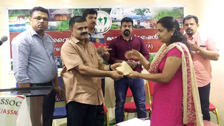 പ്ര​ള​യാ​ന​ന്ത​ര വ​യ​നാ​ടി​െൻറ പു​ന​ർ​നി​ർ​മാ​ണ​ത്തി​ൽ പ​ങ്കാ​ളി​ക​ളാ​കും –കു​വൈ​ത്ത് വ​യ​നാ​ട് അ​സോ.