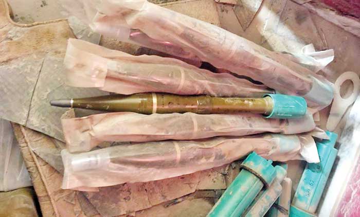 സ​വാ​ബി​ർ കോം​പ്ല​ക്​​സി​ൽ​നി​ന്ന്​  മാ​ര​കാ​യു​ധം പി​ടി​കൂ​ടി