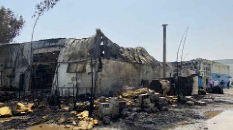 അജ്മാനിൽ ആറ് വെയർ ഹൗസുകൾ കത്തിനശിച്ചു